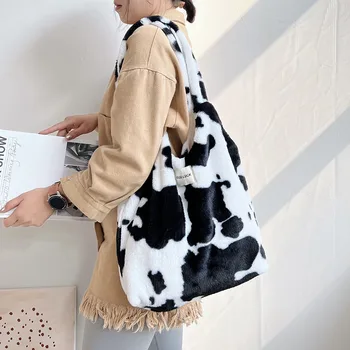 Hylhexyr Модная зимняя сумка через плечо с принтом коровы, теплая плюшевая студенческая сумка-тоут большой емкости для женщин
